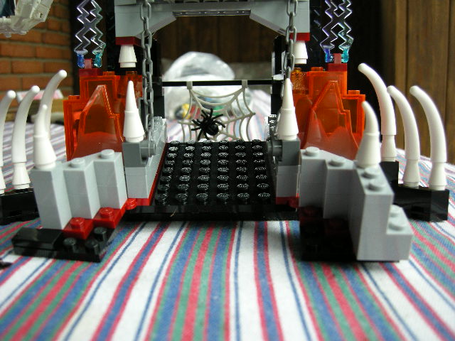 skeletontower021.jpg