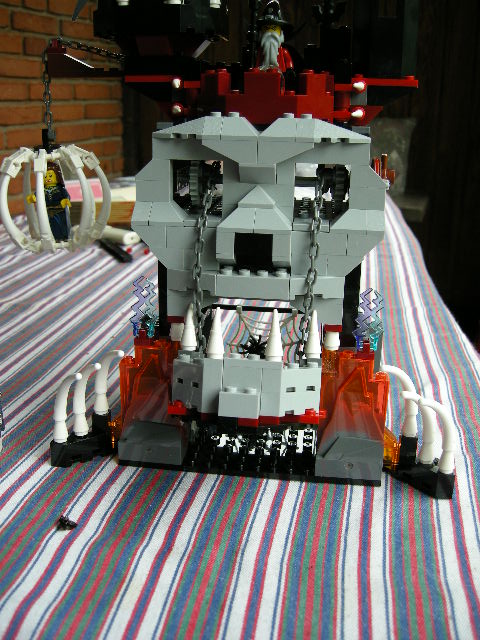 skeletontower022.jpg