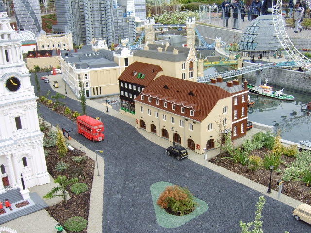 miniland16.jpg