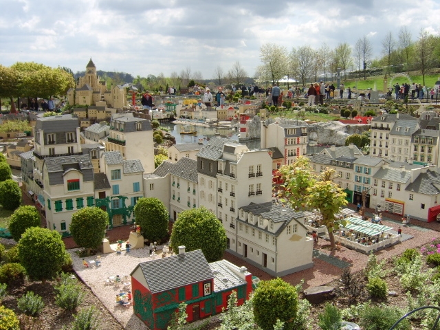 miniland42.jpg