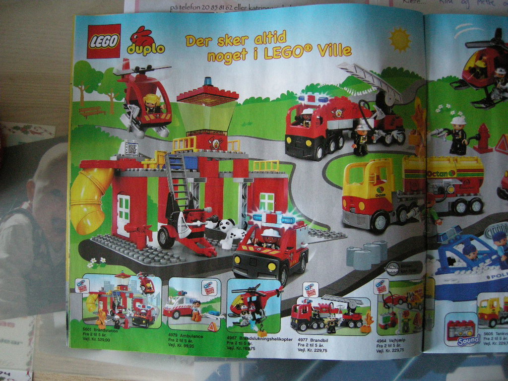 2008cataloguedk008.jpg