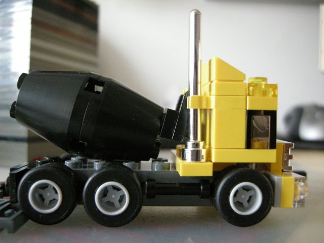 7876creator022.jpg