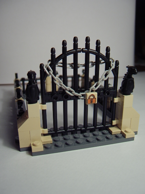 4766gatefront.jpg