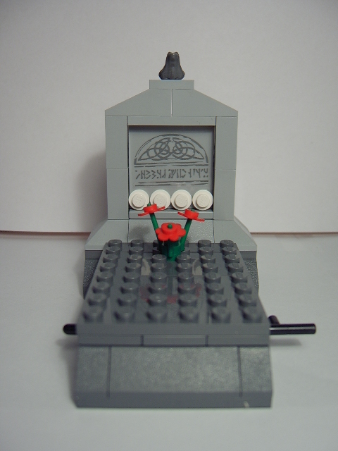 4766graveclosed.jpg