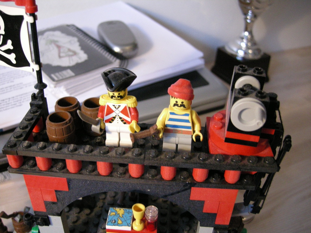 pirates02.jpg