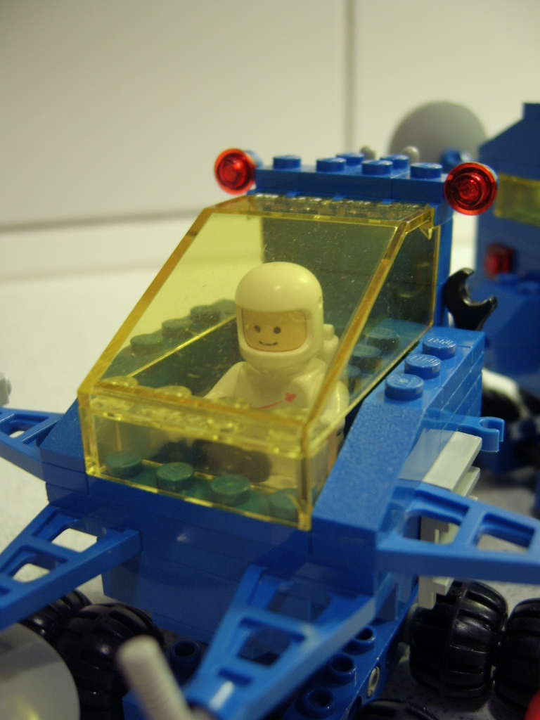 cockpit002.jpg