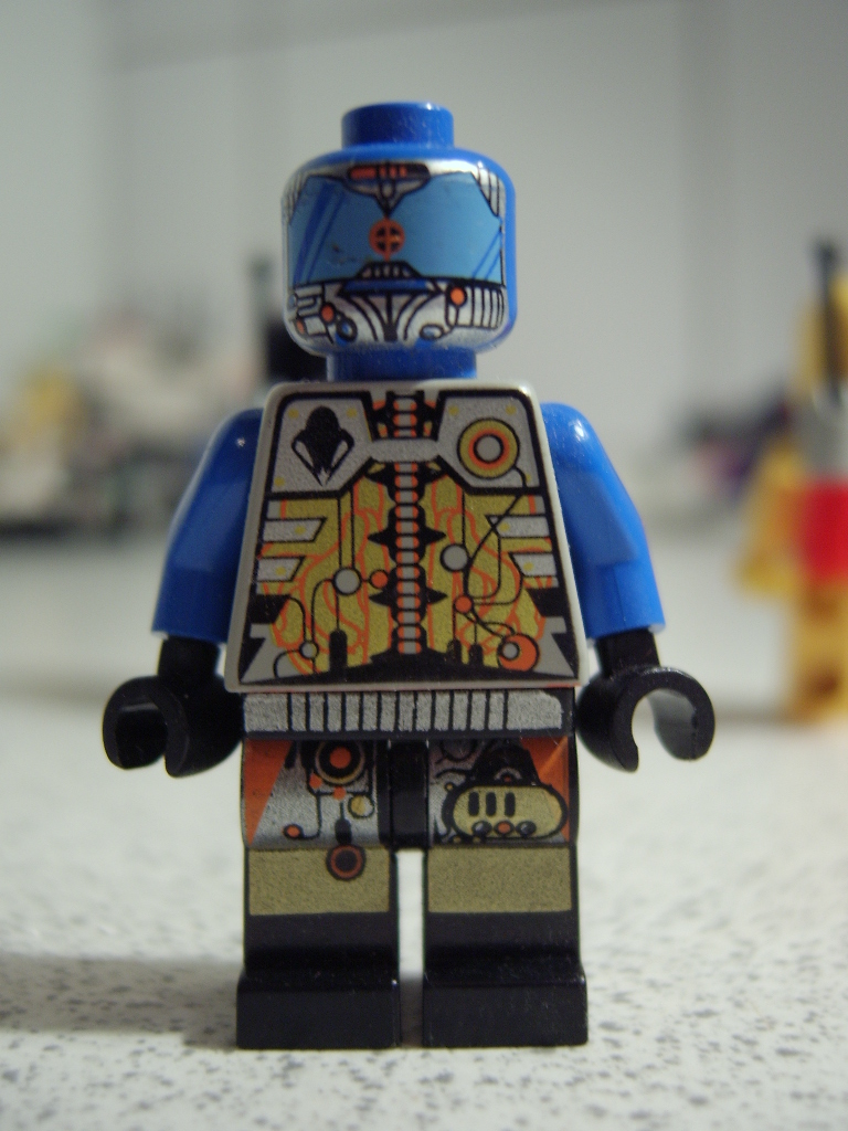 ufo_droid_blue.jpg