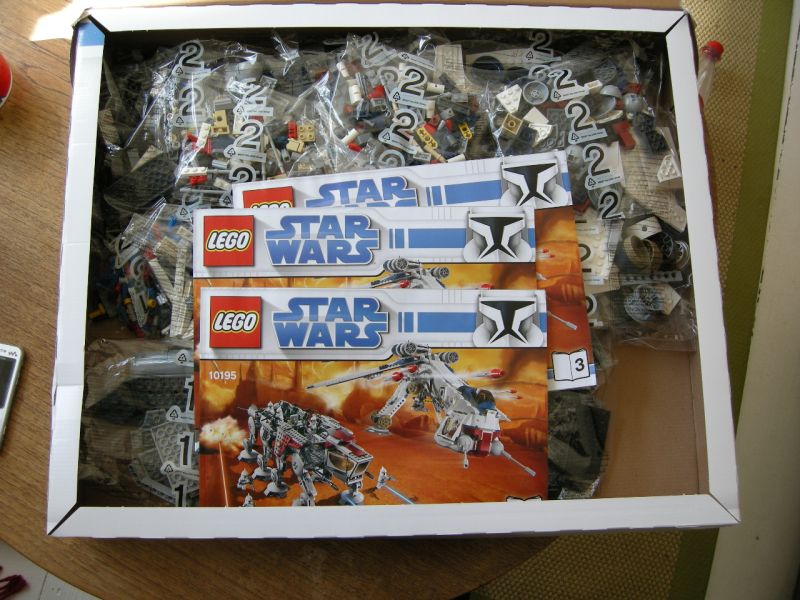 10195_build_002.jpg