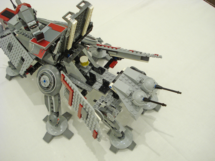 attecloseup02.jpg