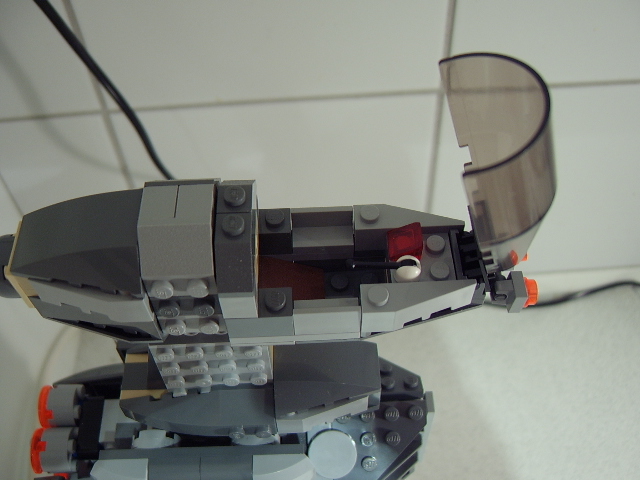 cockpit_open2.jpg