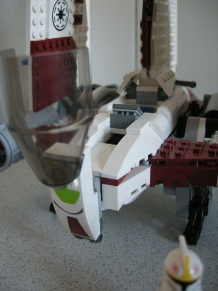 v19005.jpg