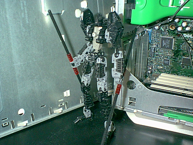 dreadpirates_stave_01.jpg