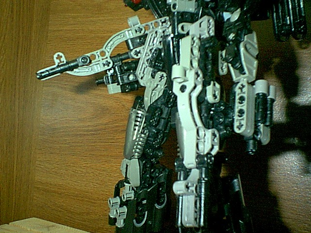 cm04-r-2_23.jpg