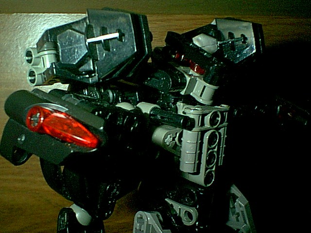 cm04-r-2_28.jpg