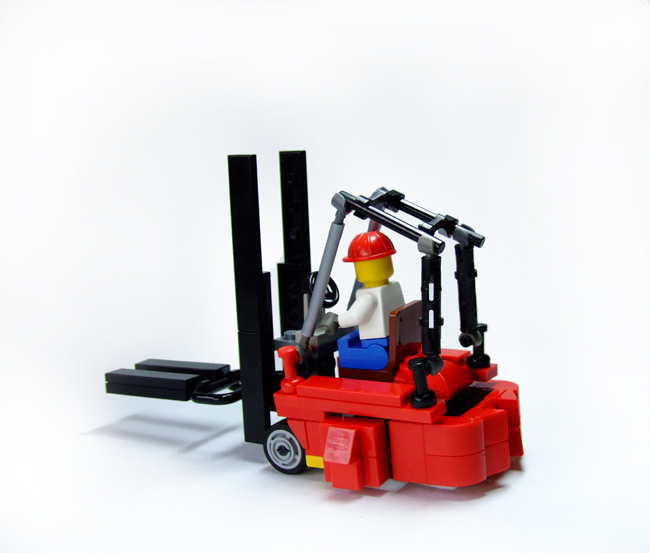 002forklift.jpg