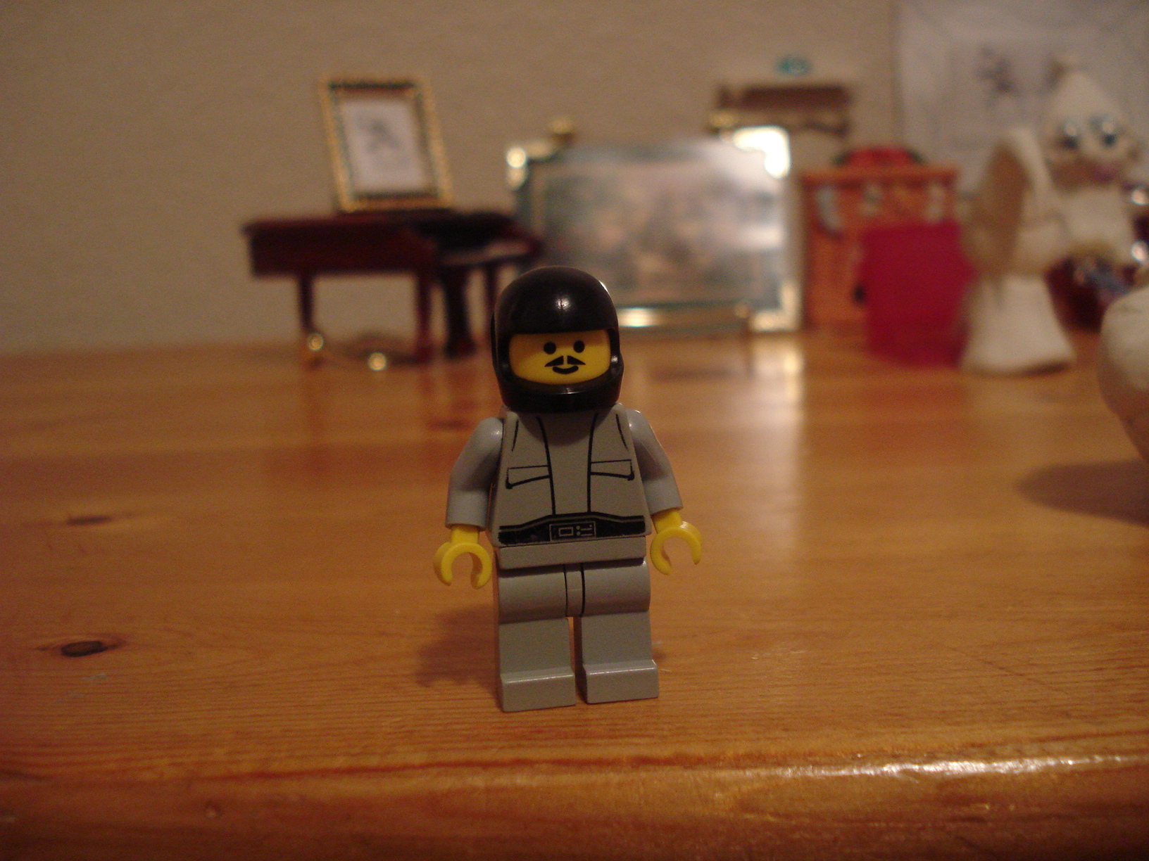 nacholibreminifigs_001.jpg