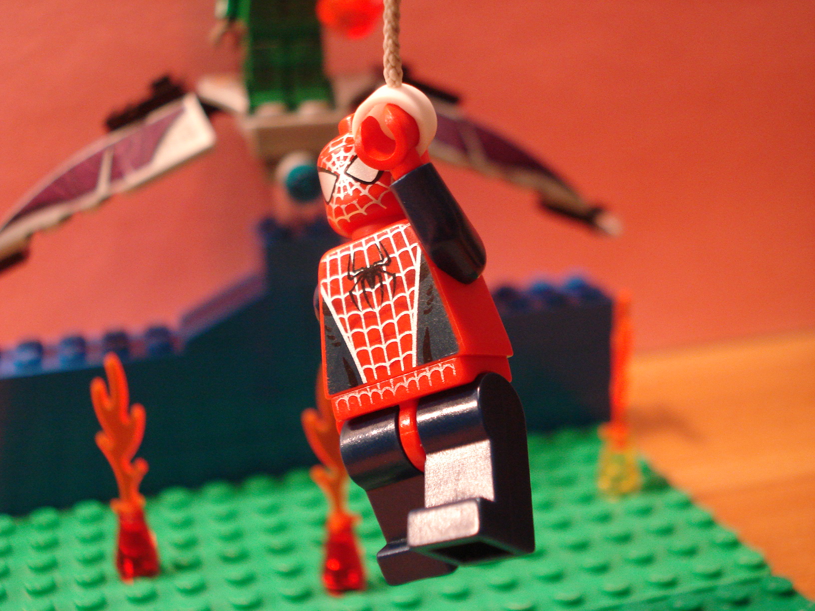 d_spidey_traps_the_green_goblin.jpg