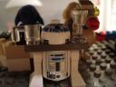 d_r2-d2_serving_drinks.jpg