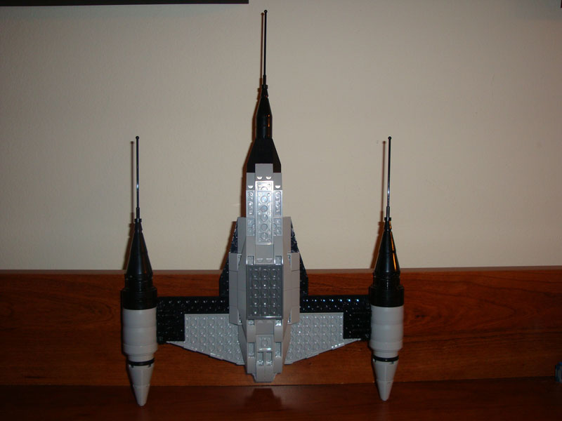 ryns_naboo_starfighter_bottom.jpg
