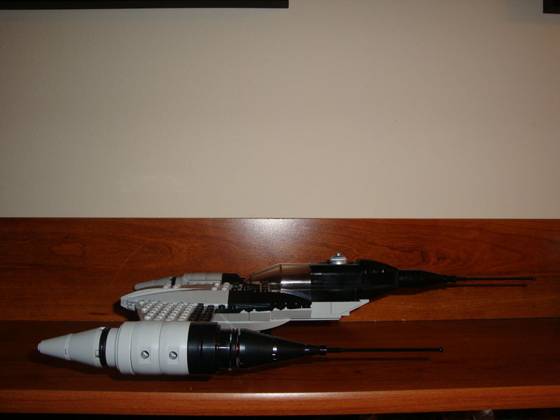 ryns_naboo_starfighter_left_side.jpg