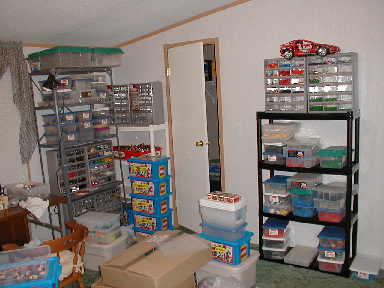 legoroom1.jpg