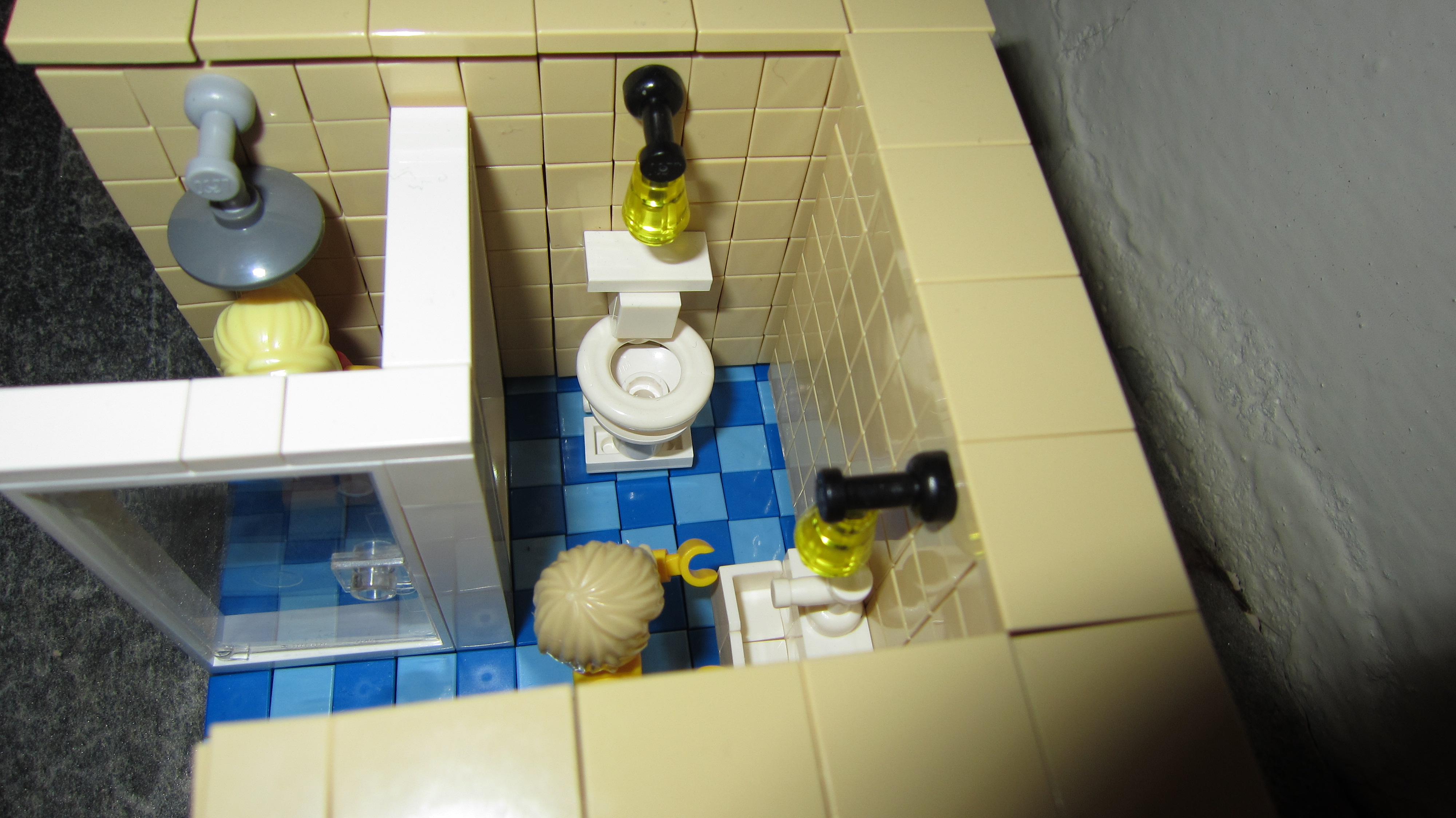 bathroom_04.jpg