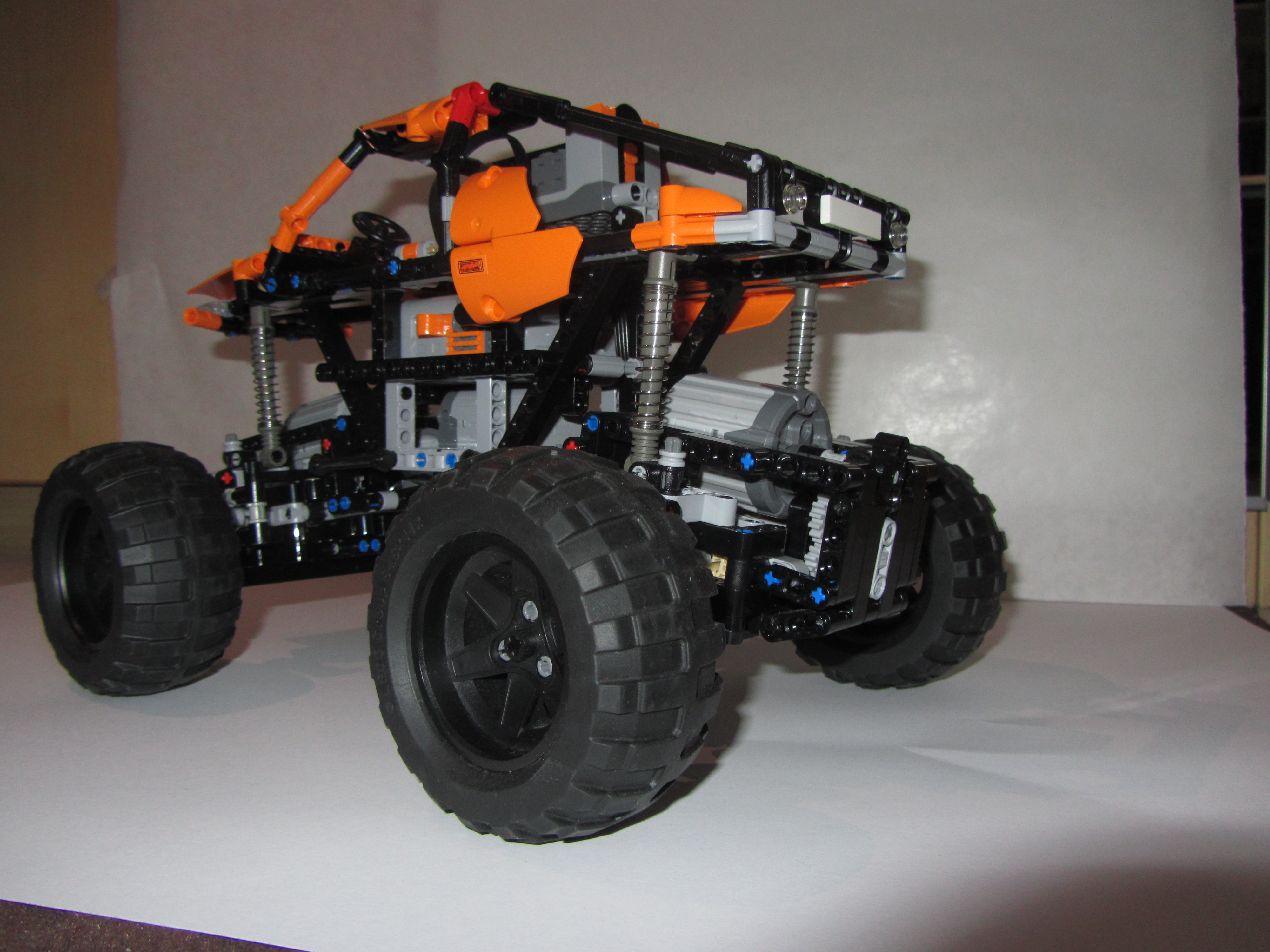 lego_technic_rock_crawler_023.jpg