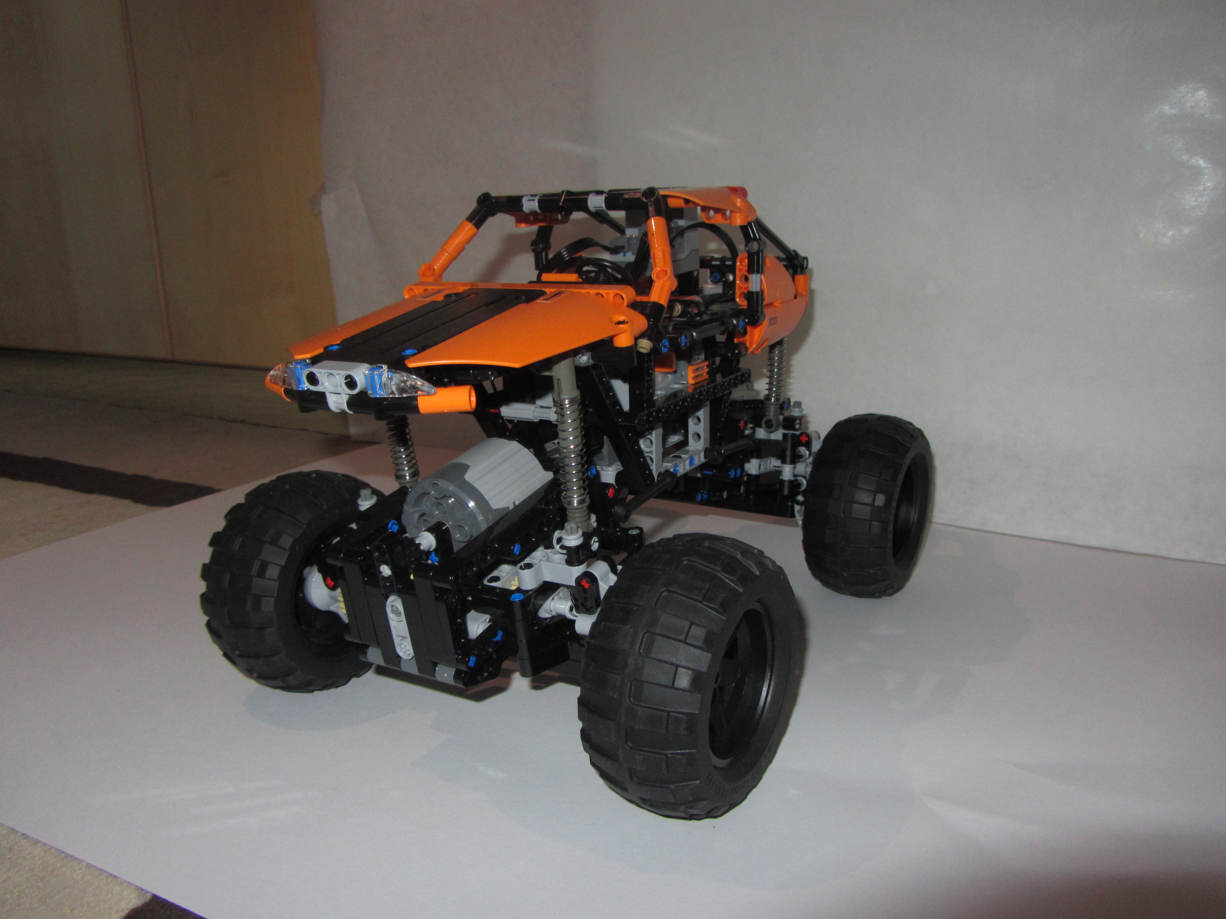 lego_technic_rock_crawler_028.jpg
