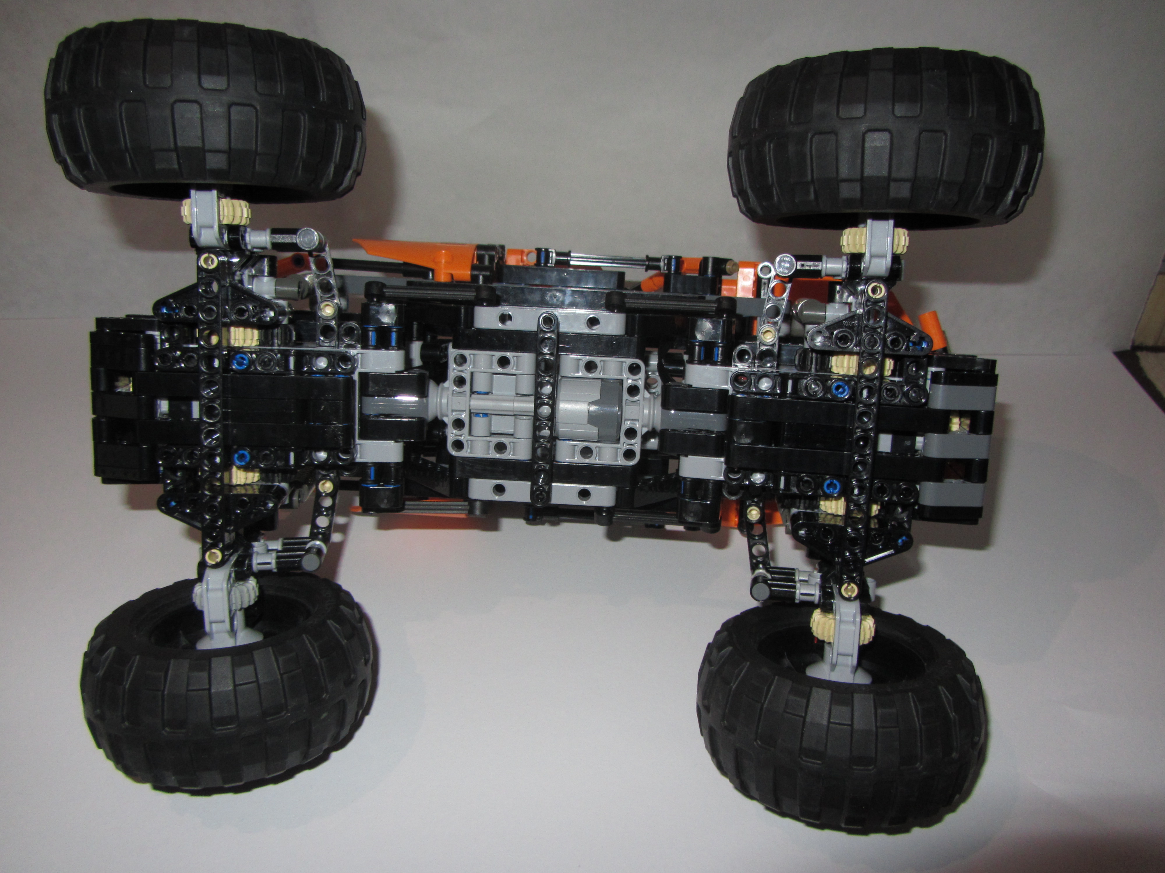 lego_technic_rock_crawler_034.jpg