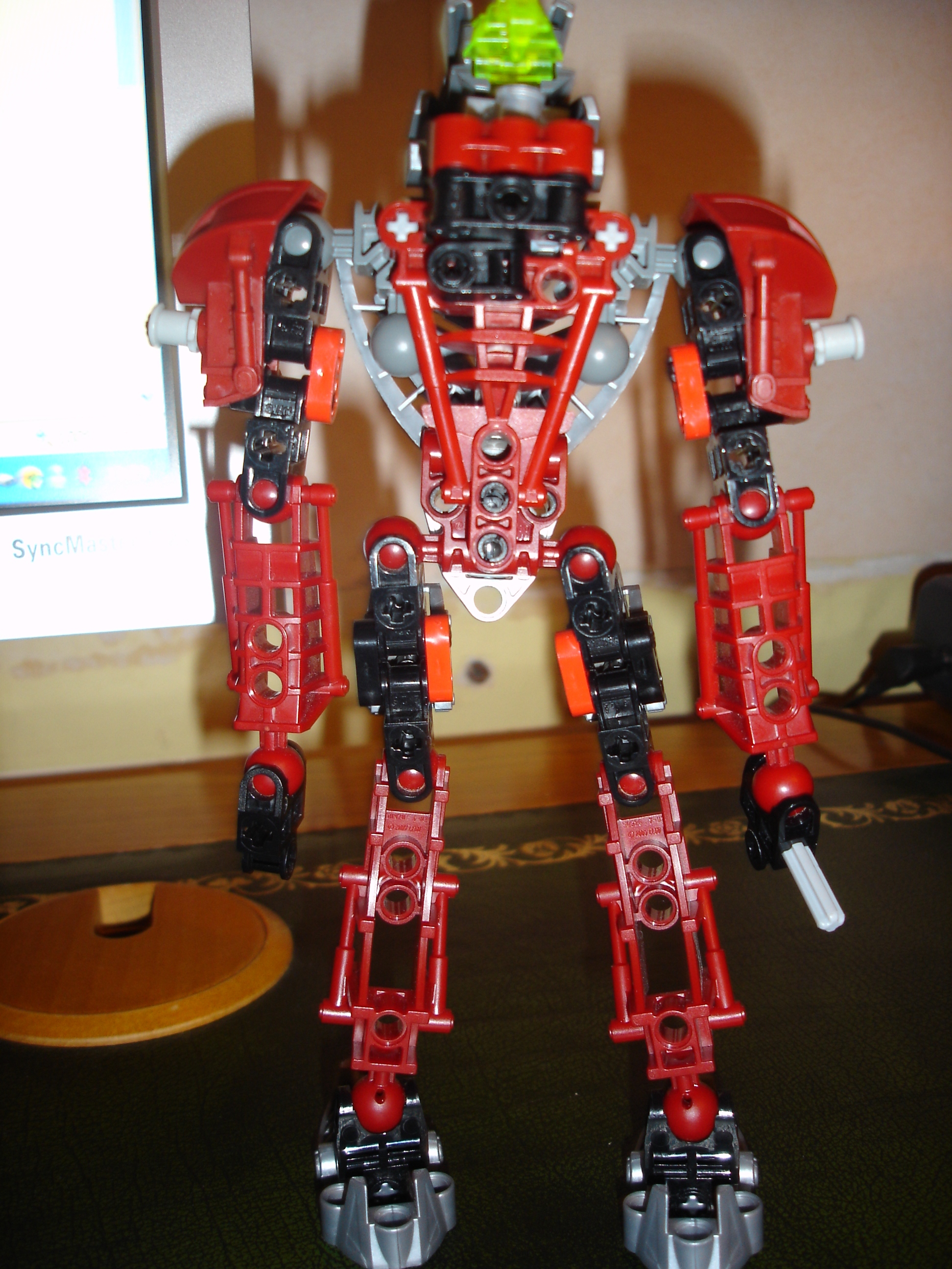callums_bionicle_006.jpg