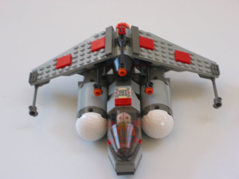 x-21_speeder_abovefront.jpg