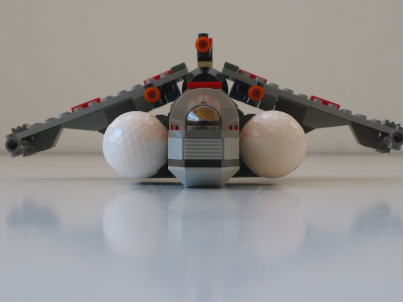 x-21_speeder_front.jpg