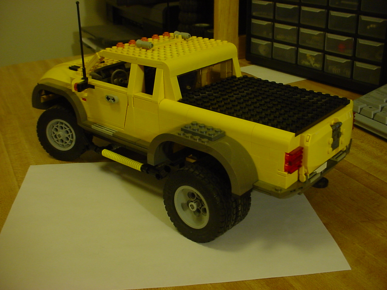 4404_dually_truck_2.jpg