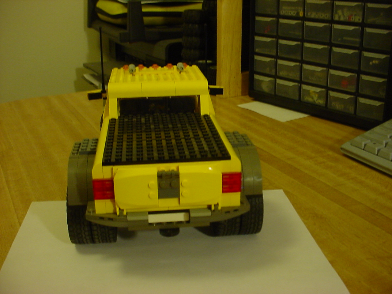 4404_dually_truck_3.jpg