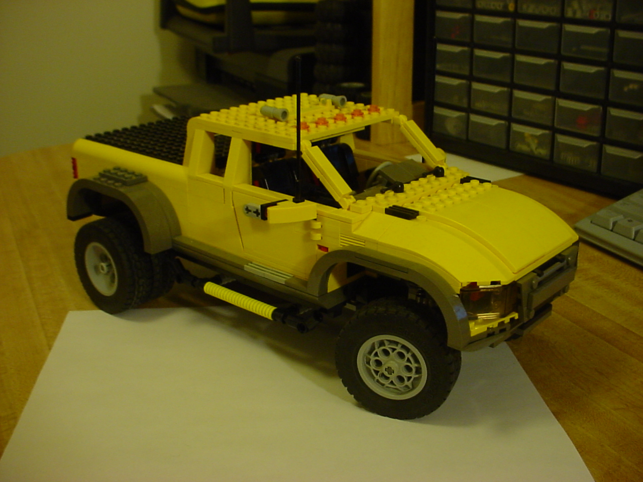 4404_dually_truck_5.jpg