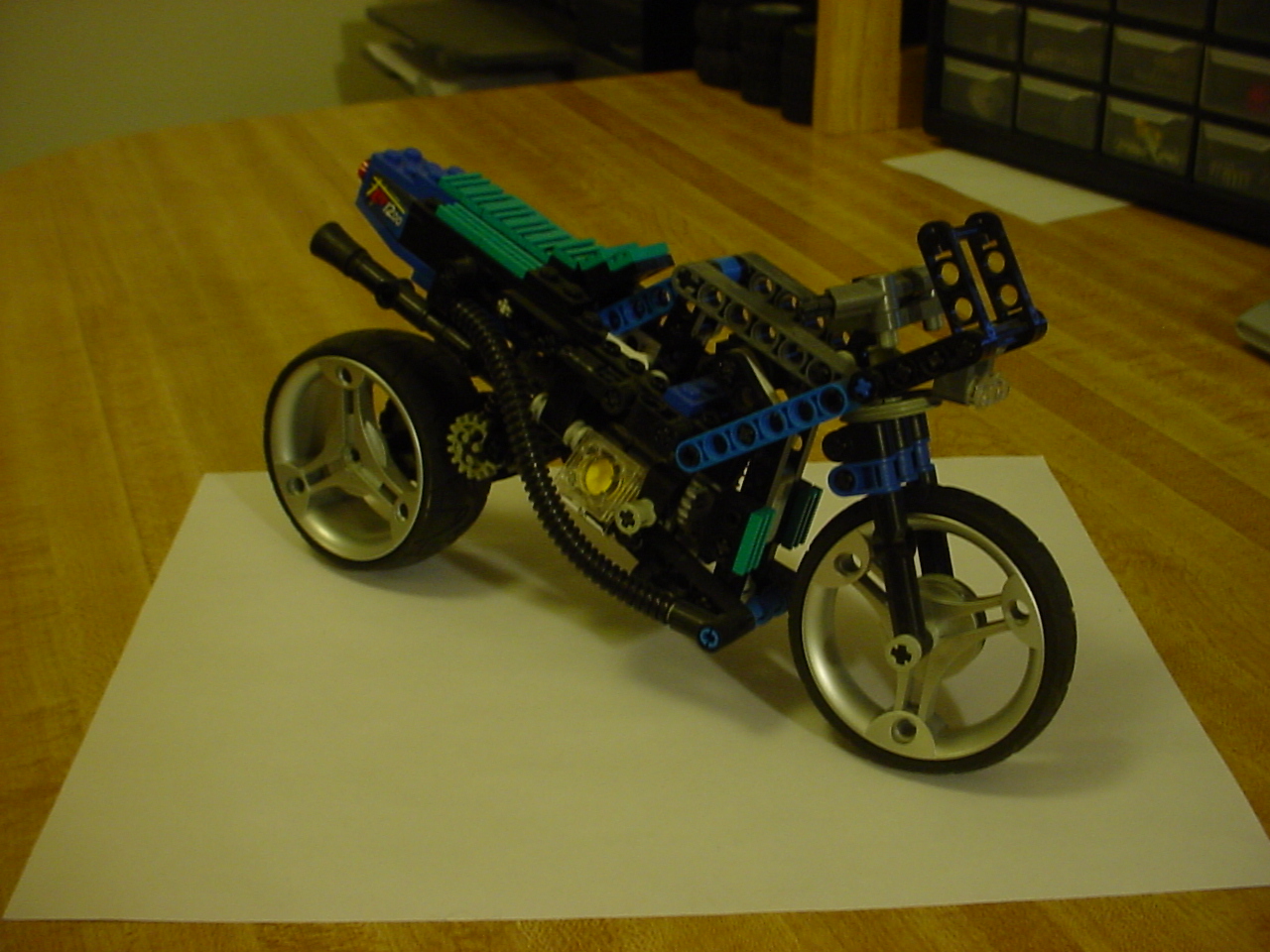 blue_sports_bike_2.jpg