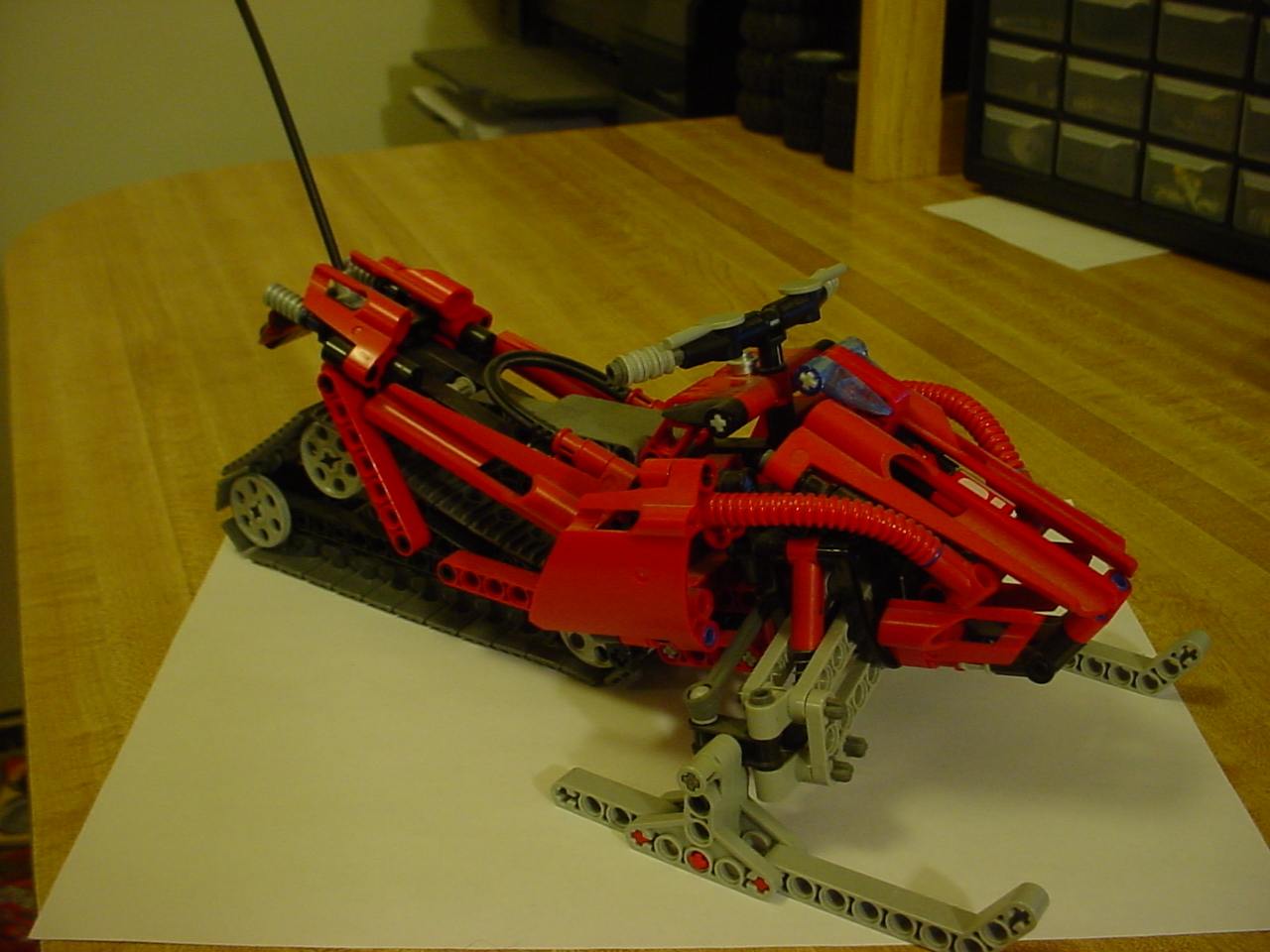 snowmobile_2.jpg