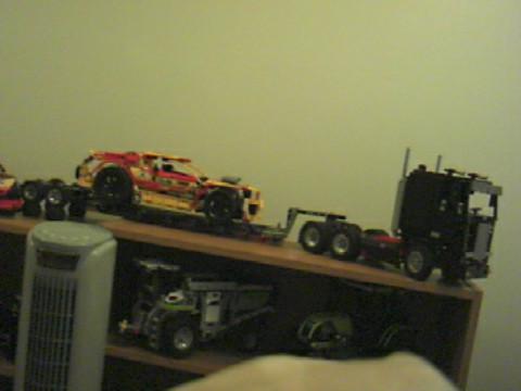 black_semi_tractor_with_trailer__and_nitro.jpg
