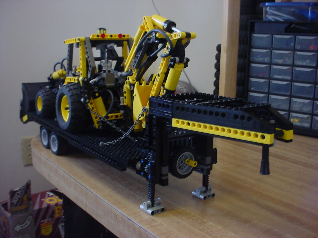 5th_wheel_trailer_completed_with_8455_3.jpg