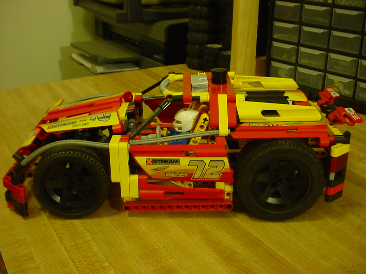 nitro_menace_remake3.jpg