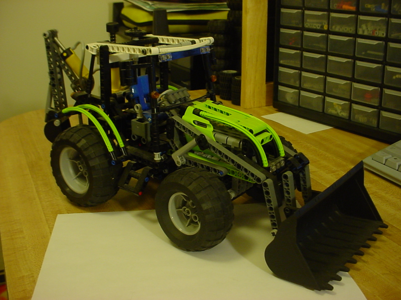 tractor_with_buckets.jpg