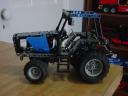 blue_tractor_3.jpg