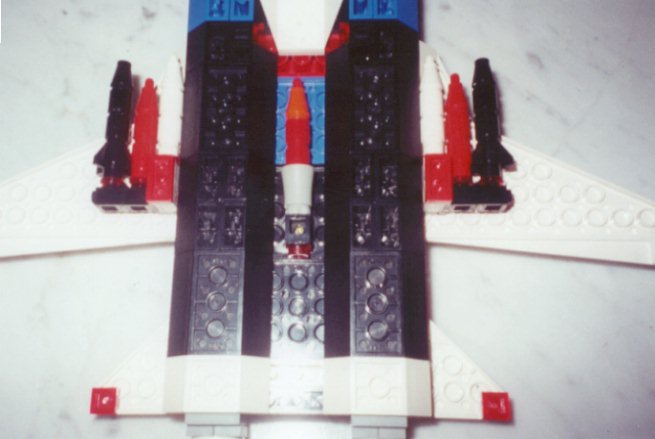 tomcat_under.jpg