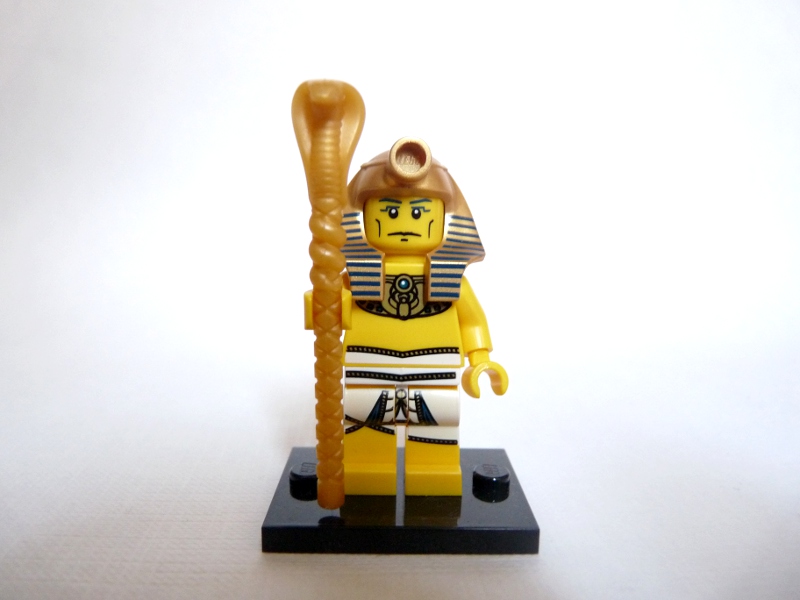 16minifig.jpg