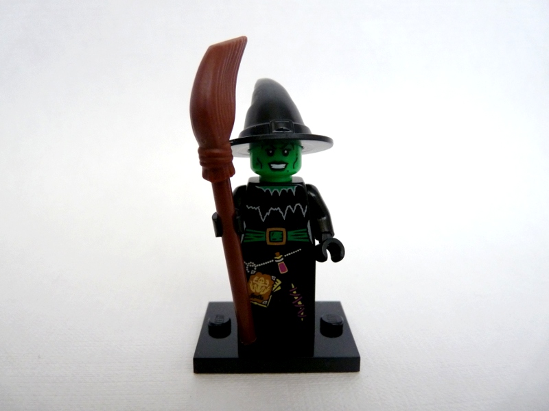 4minifig.jpg