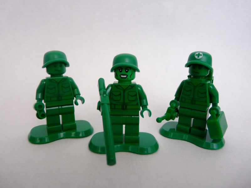 armywomen.jpg
