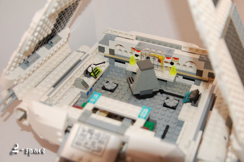 04_imperial_shuttle.jpg