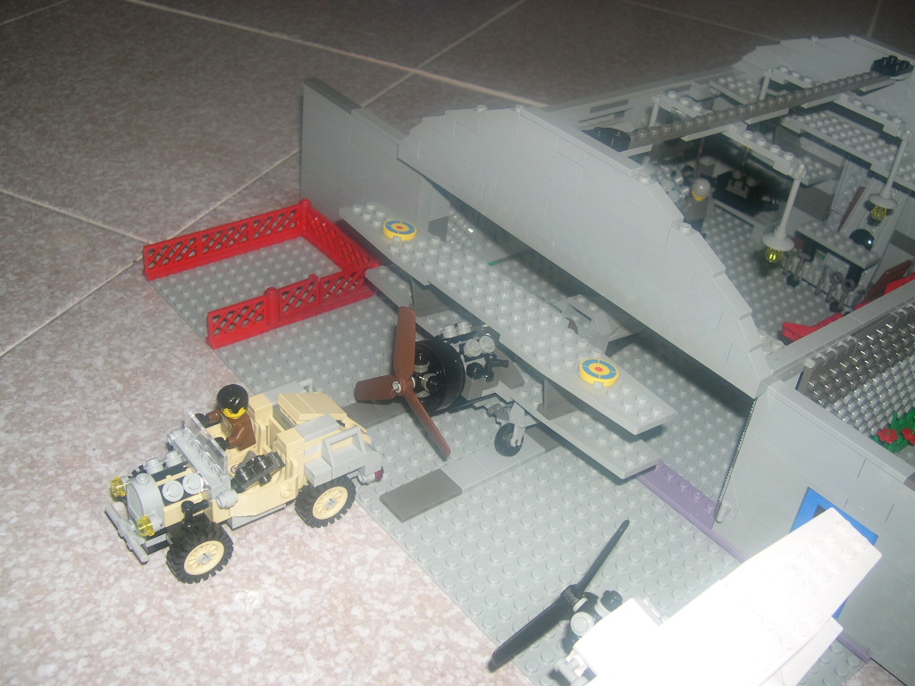 hangar_06.jpg
