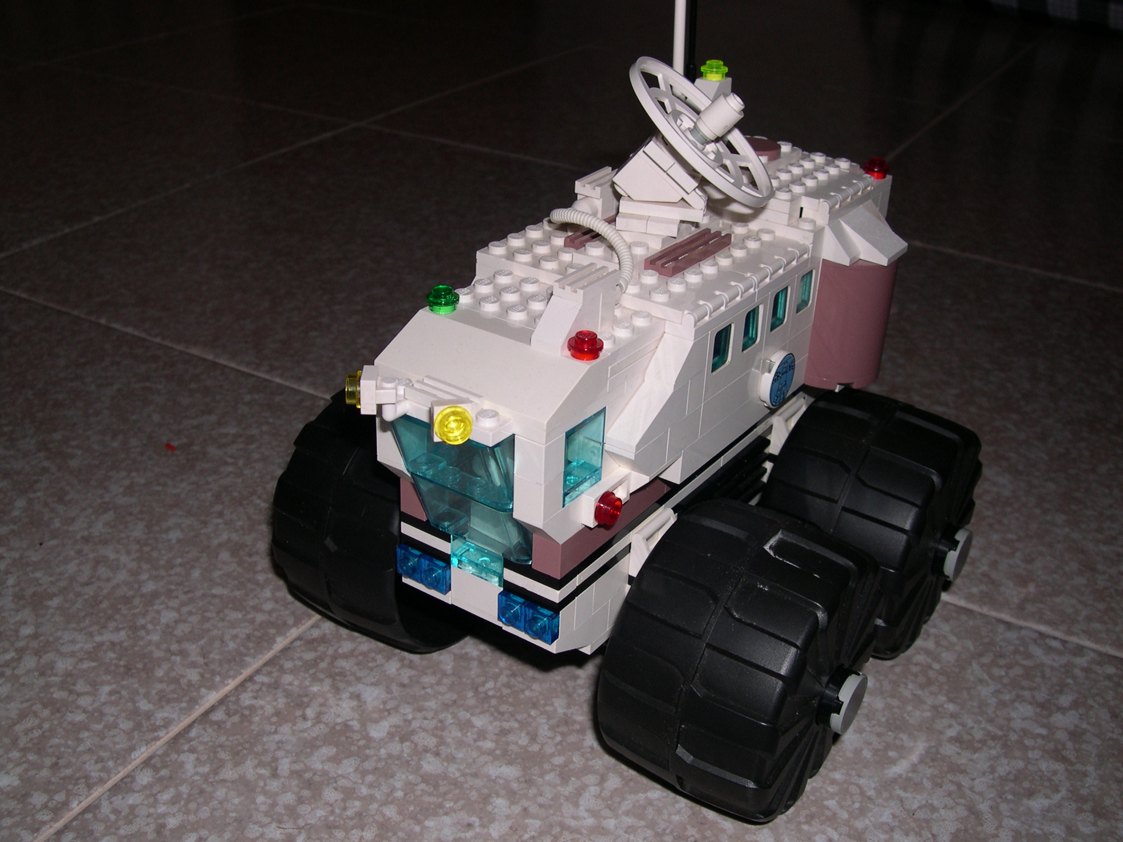 lunar_transport_b.jpg