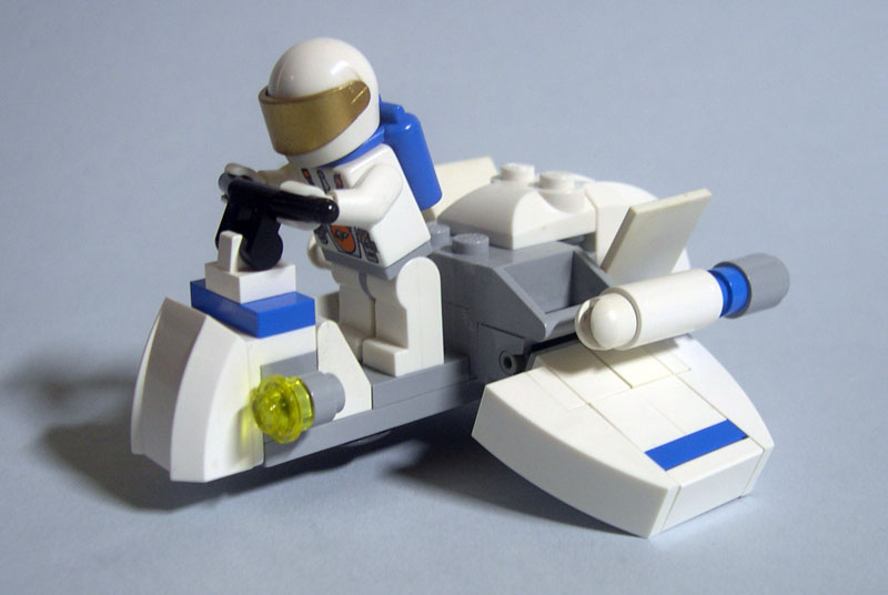 whitespeeder001.jpg